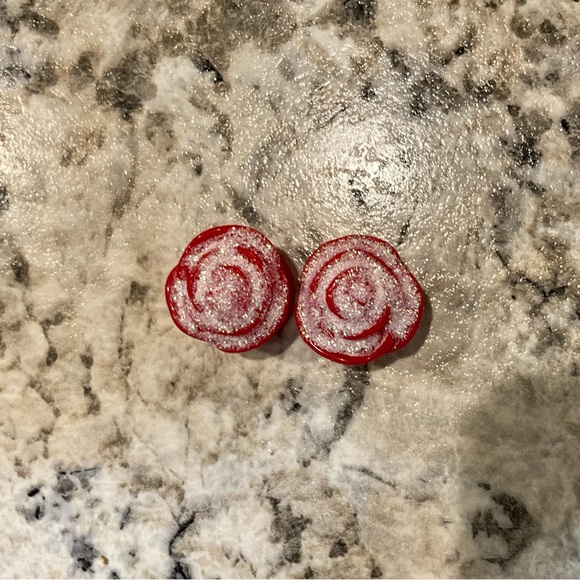 Frosted Red Rose Acrylic 5/8(16mm) Plug Set - Picture 3 of 8